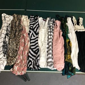 ‼️SOLD‼️ 10 Tank/Top Bundle